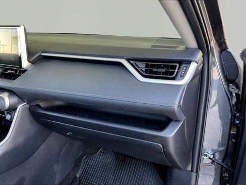Used 2024 Toyota RAV4 LE AWD/4WD image 26