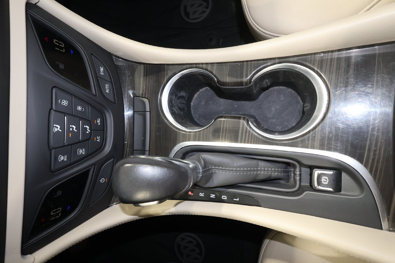 Used 2020 Buick Envision Essence w/ Experience Buick Package FWD image 9
