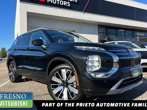 New 2026 Mitsubishi Outlander SEL image 1