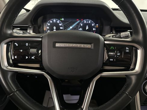 Used 2021 Land Rover Discovery Sport SE image 17