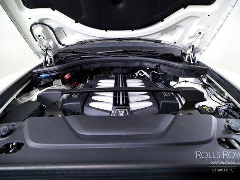 Used 2019 Rolls-Royce Cullinan image 38