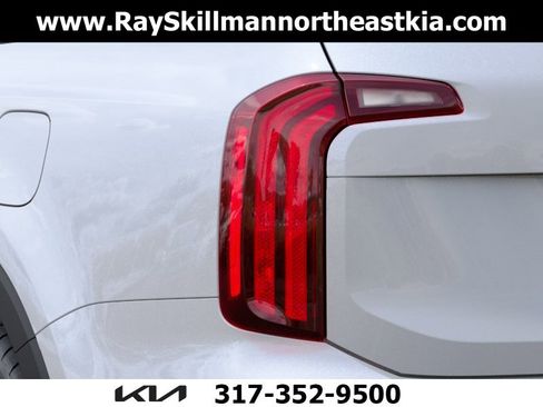 New 2025 Kia Telluride S image 11