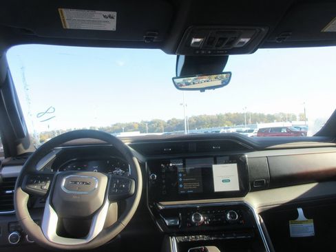 New 2026 GMC Sierra 1500 Denali image 17