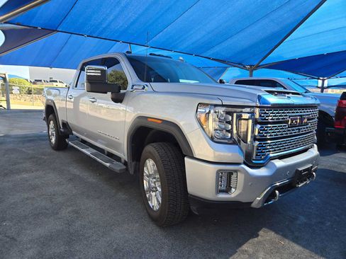 Used 2020 GMC Sierra 2500 Denali w/ Denali Ultimate Package AWD/4WD image 2
