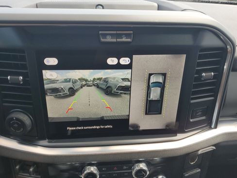 New 2025 Ford F250 Platinum w/ FX4 Off-Road Package image 18