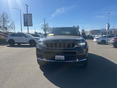 Used 2023 Jeep Grand Cherokee L Limited image 1