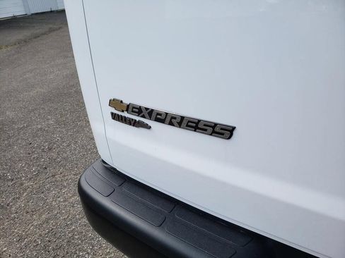 New 2025 Chevrolet Express 2500 w/ Communications Package RWD image 12