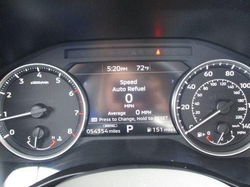 Used 2023 Mitsubishi Outlander ES AWD/4WD image 16