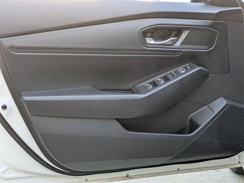 Used 2024 Honda Accord EX image 11