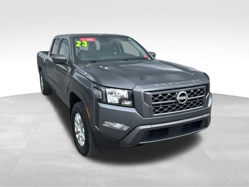 Certified 2023 Nissan Frontier SV w/ Technology Package AWD/4WD image 4