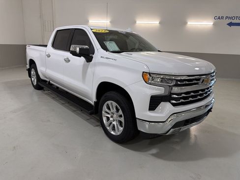 Used 2024 Chevrolet Silverado 1500 LTZ AWD/4WD image 4