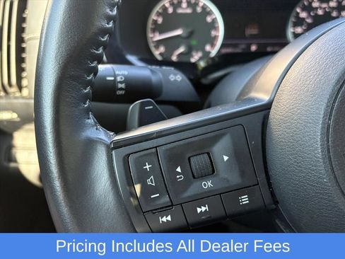 Used 2024 Nissan Pathfinder SV AWD/4WD image 10
