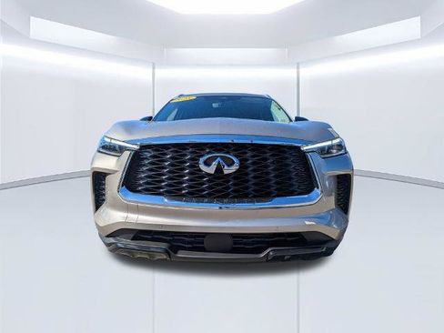 Certified 2025 INFINITI QX60 Luxe FWD image 9