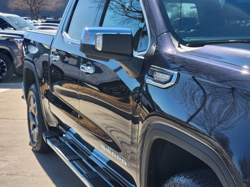 Used 2025 GMC Sierra 1500 SLT image 8