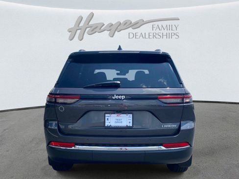 Used 2025 Jeep Grand Cherokee Laredo w/ MOPAR Finishing Package RWD image 4