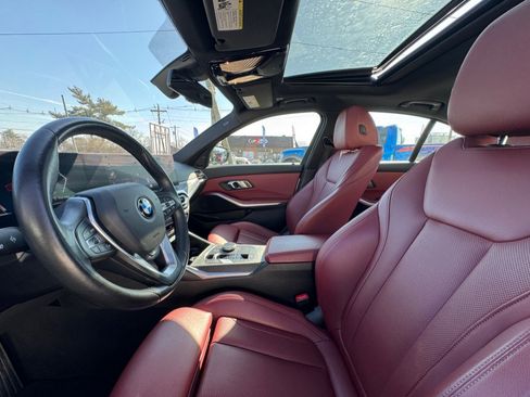 Used 2023 BMW 330i xDrive Sedan w/ Premium Package image 19