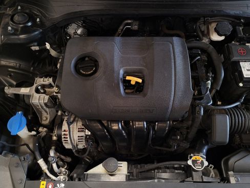 Used 2019 Kia Forte LXS FWD image 30