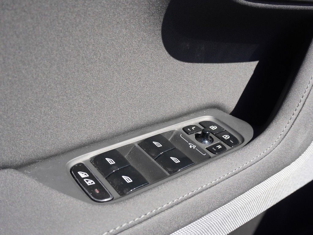 Used 2024 Polestar Polestar 2 AWD/4WD image 41