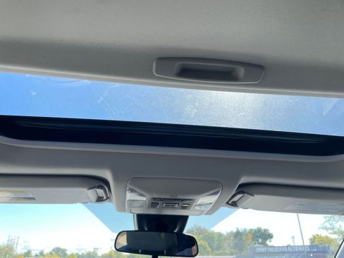 Used 2025 Toyota RAV4 XLE image 29