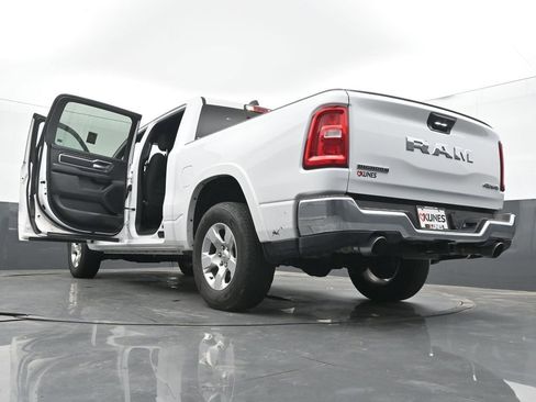 Used 2025 RAM 1500 Big Horn AWD/4WD image 76