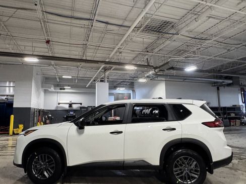 New 2026 Nissan Rogue S image 13