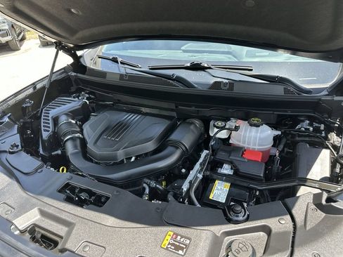 Certified 2025 GMC Acadia Elevation w/ Black Edition FWD image 29