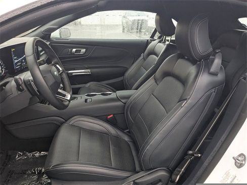 Used 2024 Ford Mustang GT Premium image 10