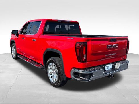 Used 2022 GMC Sierra 1500 SLT w/ SLT Premium Package AWD/4WD image 3