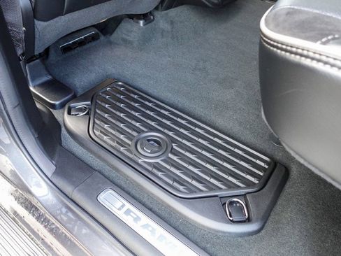 Used 2022 RAM 1500 Laramie image 26