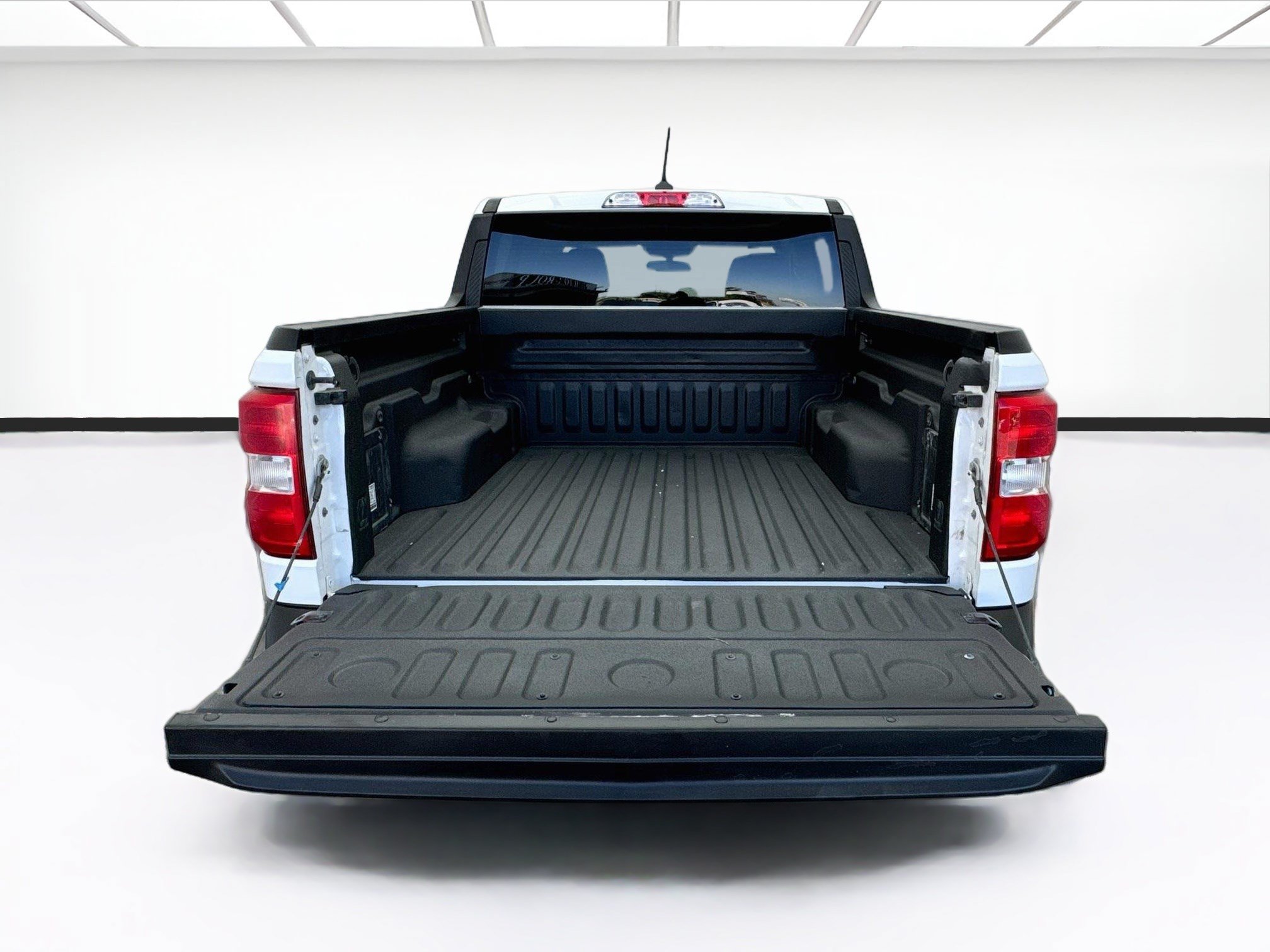 Used 2024 Ford Maverick XL FWD image 16
