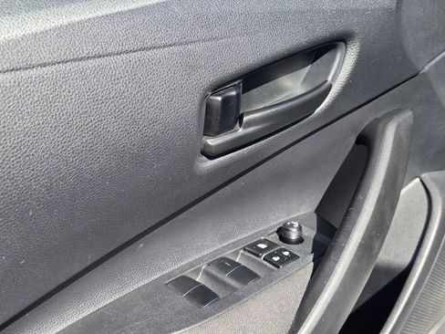 Used 2025 Toyota Corolla LE FWD image 18