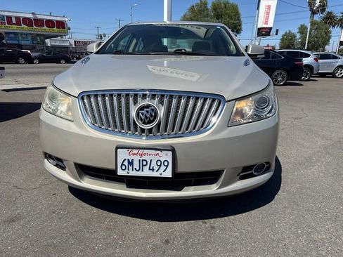 Used 2010 Buick LaCrosse CXL w/ Luxury Package FWD image 3