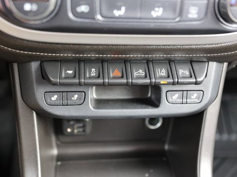 Used 2019 GMC Canyon SLT w/ Driver Alert Package image 31