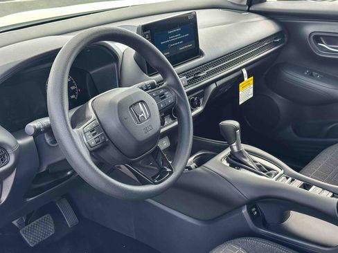 New 2026 Honda HR-V LX image 9
