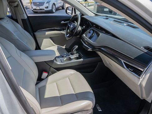 Used 2021 Cadillac XT4 Luxury image 19