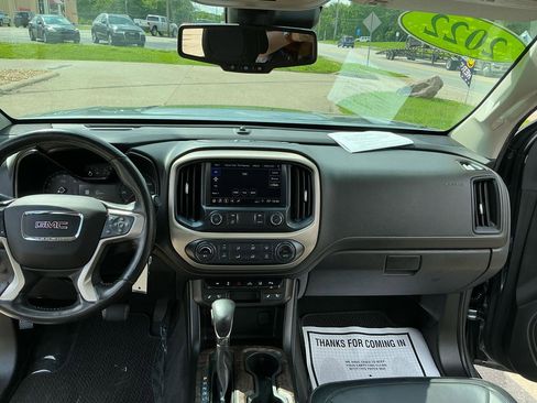 Used 2022 GMC Canyon Denali RWD image 12