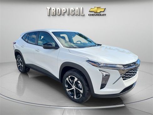 New 2026 Chevrolet Trax RS image 1