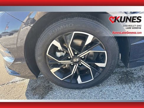 Used 2025 Hyundai Sonata SEL FWD image 13