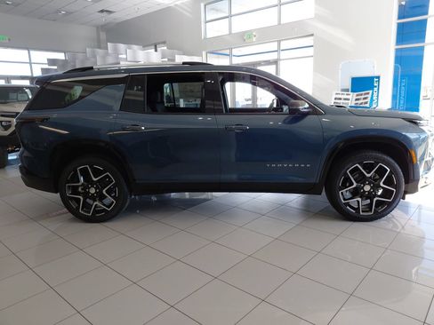New 2026 Chevrolet Traverse High Country AWD/4WD image 2