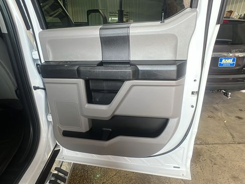 Used 2019 Ford F250 XL w/ Power Equipment Group AWD/4WD image 17