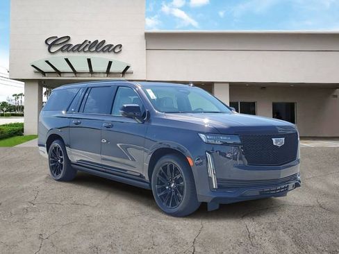 Certified 2023 Cadillac Escalade ESV Sport Platinum w/ LPO, ONYX Package AWD/4WD image 7