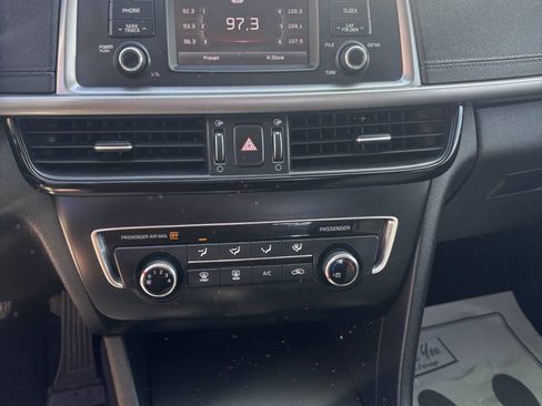 Used 2017 Kia Optima LX w/ Convenience Package image 9
