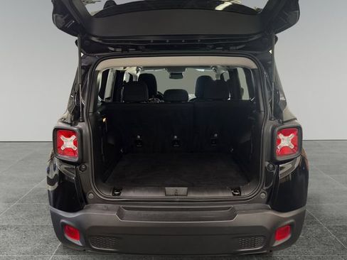 Used 2023 Jeep Renegade Altitude w/ Convenience Group I AWD/4WD image 13
