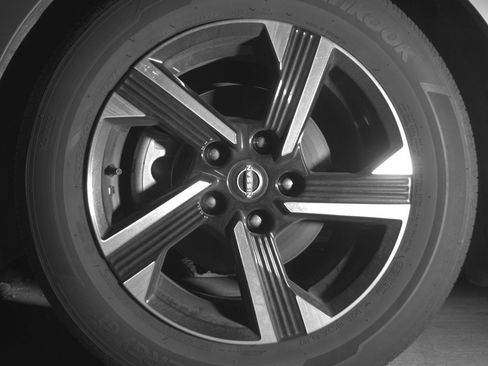 Used 2025 Nissan Sentra SV image 12