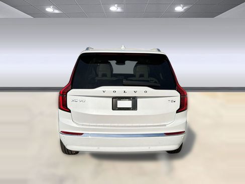 New 2026 Volvo XC90 T8 Ultra w/ Protection Package Premier AWD/4WD image 10