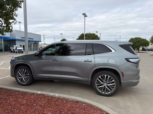 Used 2026 Buick Enclave Avenir w/ Super Cruise Package AWD/4WD image 5
