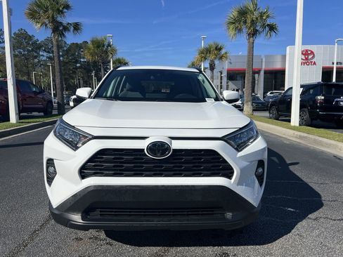 Used 2020 Toyota RAV4 XLE w/ XLE Grade Weather Package image 3