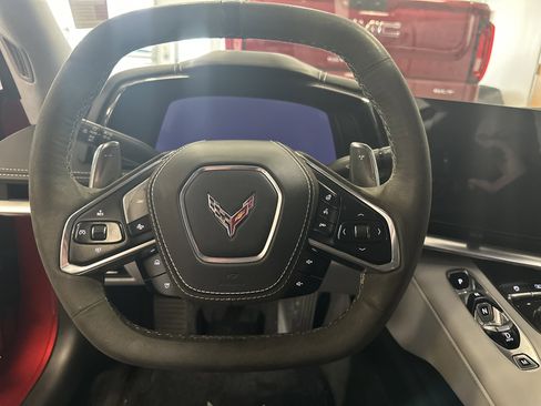 Used 2023 Chevrolet Corvette Stingray w/ Z51 Performance Package image 10