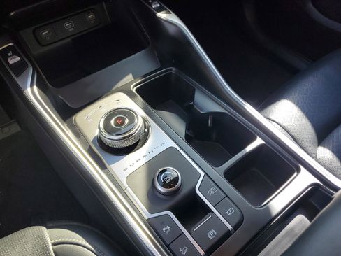 Certified 2022 Kia Sorento S image 25