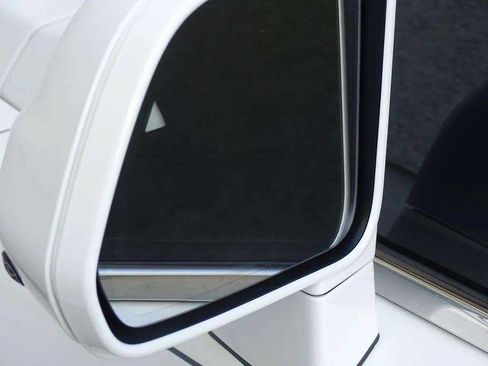 Certified 2025 Rolls-Royce Cullinan AWD/4WD image 26
